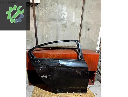 Volkswagen Passat Sağ Arka Kapı Çıkma Parça İstanbul