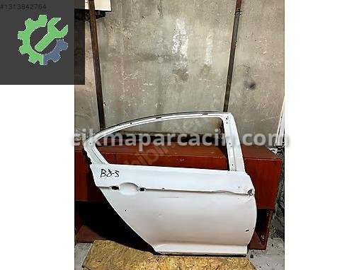 Volkswagen Passat Sağ Arka Kapı çıkma parça
