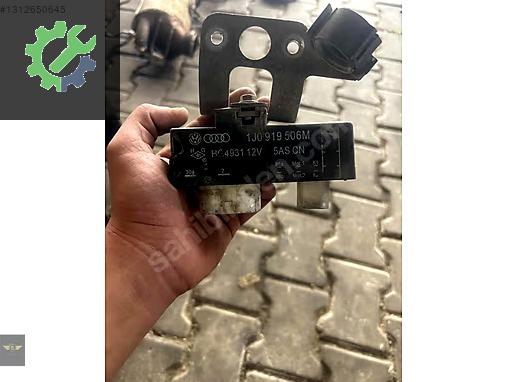 Volkswagen Polo radyatör fan kontrol rol esi 1J0 919 506 M