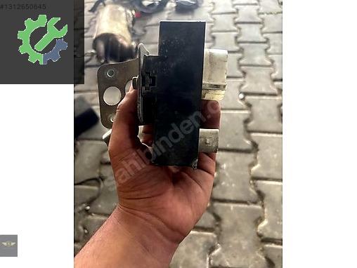 Volkswagen Polo radyatör fan kontrol rol esi 1J0 919 506 M