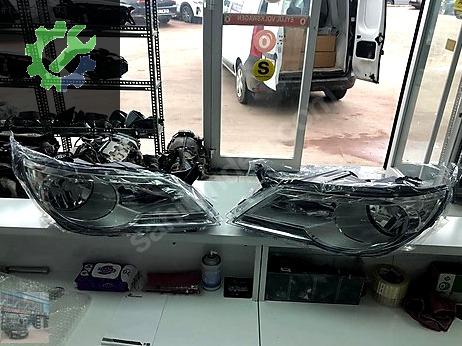 Volkswagen Tiguan Sol Ön Far çıkma parça