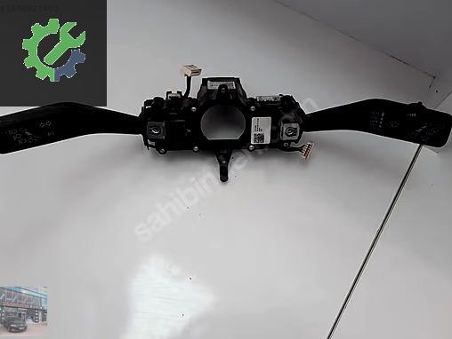 Volkswagen Touran Silecek Sinyal Kolu 5K0953521FG (2011/2015)