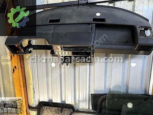 Volkswagen Transporter Torpido çıkma parça