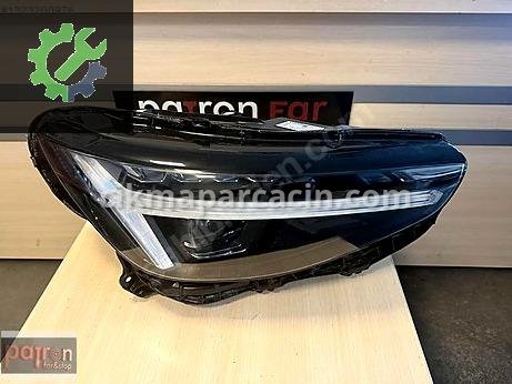 Volvo XC40 Sağ Ön Far çıkma parça