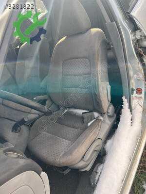 Mazda 3 Torpido çıkma parça