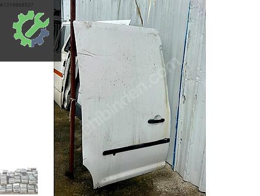 Volkswagen Caddy Sağ Kapı çıkma parça - KAYI OTOMOTİV İstanbul