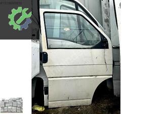W TRANSPORTER T4 SAĞ KAPI