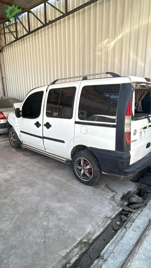Fiat Doblo Sol Ön Kapı çıkma parça
