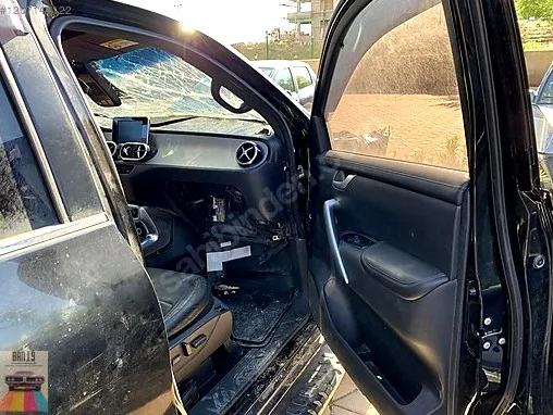 Mercedes-Benz X Bagaj çıkma parça