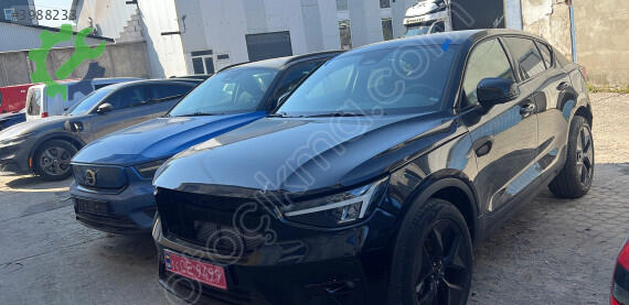 Volvo XC40 Far çıkma parça