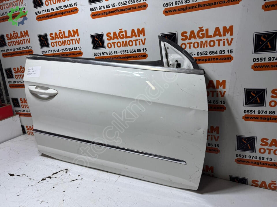 Volkswagen VW CC Sağ Ön Kapı çıkma parça