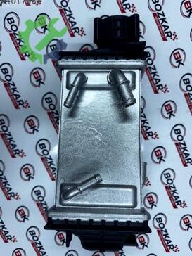 Audi A1 İntercooler 04E145785E çıkma parça