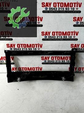 A2076803839 MERCEDES W207 KALORİFER KUMANDA PANEL ÇERÇEVESİ