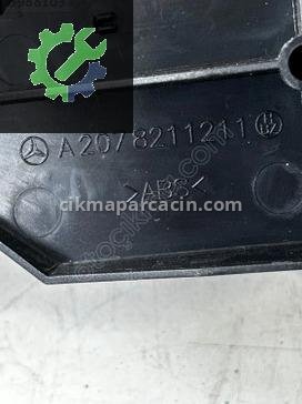 Mercedes-Benz CLK Orta Konsol A2078211211 çıkma parça