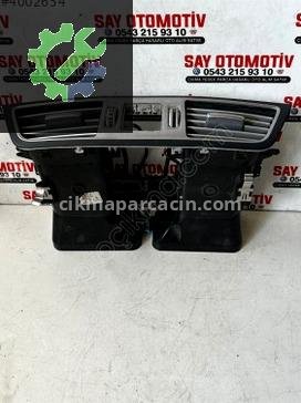 Mercedes-Benz E Serisi Kalorifer Izgarası A2078300000 çıkma parça