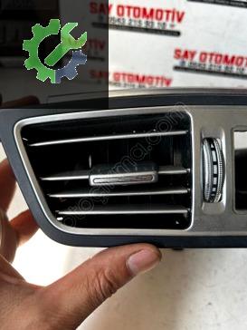 A2078300000 C207 W212 CABRİO ORTA KALORİFER IZGARASI MENFEZİ