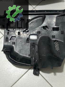 A2126801007 A2126800889 MERCEDES W212 GÖĞÜS ALT AYAK KAPAKLARI