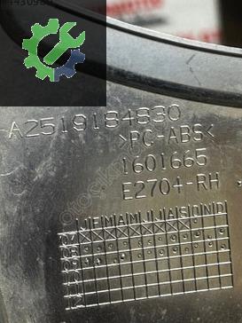 A2519184830 MERCEDES W164 ML GL SAĞ ÖN KOLTUK YAN PLASTİK KAPLAMA