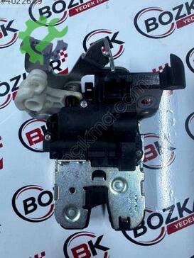 Audi A3 Bagaj Kilidi 3G0827503C çıkma parça