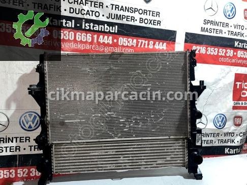 Mercedes-Benz Vito Turbo Radyatörü A4475010201 çıkma parça