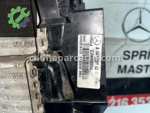Mercedes-Benz Vito Turbo Radyatörü A4475010201 çıkma parça
