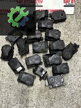 A7583AU12 A7583AU13 AU14 7583AU26 PEJO 307 KALORİFER FLAP MOTORU