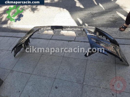 Audi A4 Ön Tampon çıkma parça
