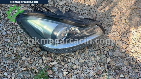 Mercedes-Benz C Serisi Far çıkma parça