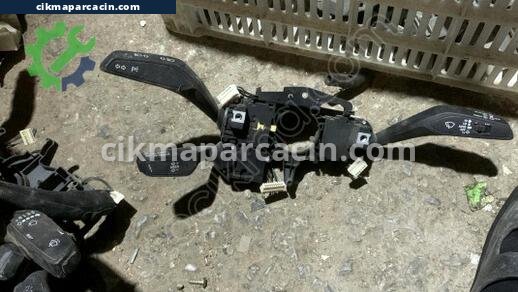 Audi A3 Sinyal Kolu çıkma parça
