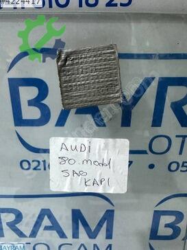 Audi 80 Serisi Sağ Arka Kapı Camı çıkma parça
