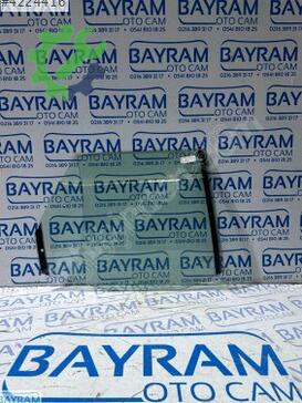 Audi 80 Serisi Sağ Arka Kapı Camı çıkma parça