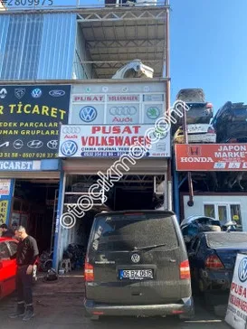 Audi A3 Külbütör Kapağı 04L103925 çıkma parça