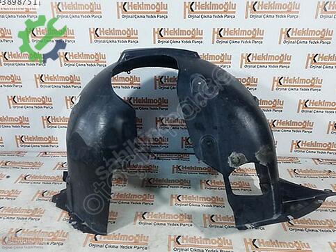Audi A3 8V0821171 çıkma parça