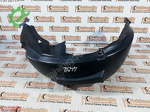 Audi A3 8V0821172 çıkma parça