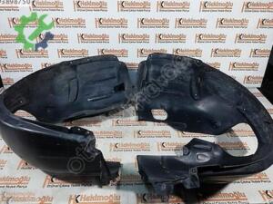 AUDİ A3 8V0821172 ÖN ÇAMURLUK DAVLUNBAZI SAĞ 2013-2020 8V0 821