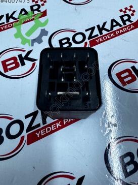 Audi A3 Röle 038907281B çıkma parça