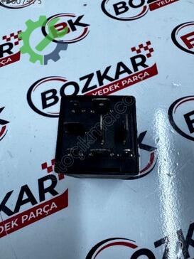Audi A3 Röle 038907281B çıkma parça