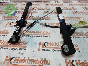 AUDİ A3 CAM KRİKOSU SOL ÖN 8V4837461
