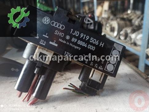 Audi A3 Fan Beyni A3-GOLF4-BORA çıkma parça