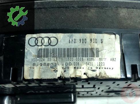 Audi A3 gösterge saati cikma orj 8P0920930S