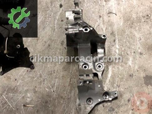 Audi A3 Motor Takozu çıkma parça