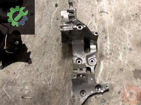 Audi A3 Motor Takozu çıkma parça
