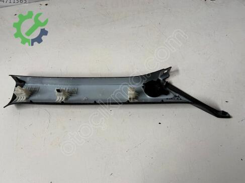Audi A3 İç Direk Bakaliti 8Y0867233B çıkma parça