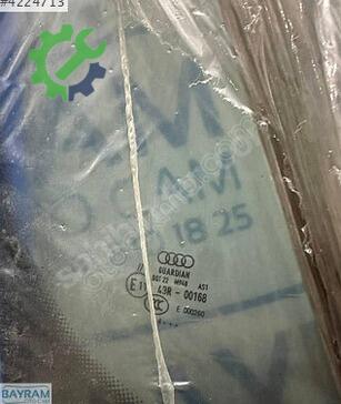 Audi A3 Ön Cam çıkma parça
