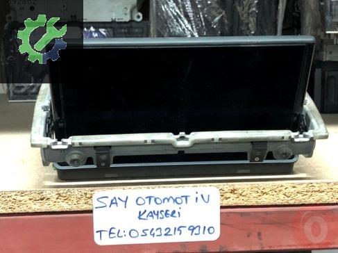 Audi A3/mmi ekran cikma orj 8v0857273m