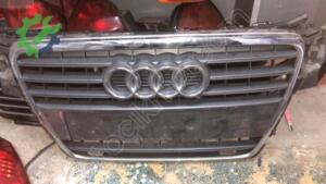 Audi A4 2013-2015 Çıkma Ön Panjur 20132015