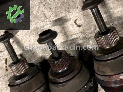 Audi A4 Aks 8K0407271Q çıkma parça