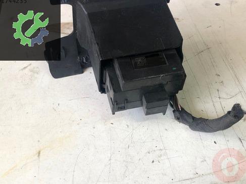 Audi A4 A5 B8 kontak yuvası anahtar EZS cikma orj 8K0909131D