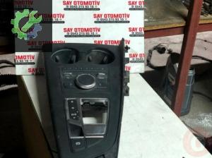 Audi A4 A5 joistik vites çerçevesi bardaklik 8w0862533D