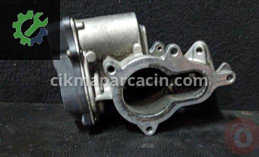 Audi A4 Gaz Kelebeği 03G131501B04112600545 çıkma parça